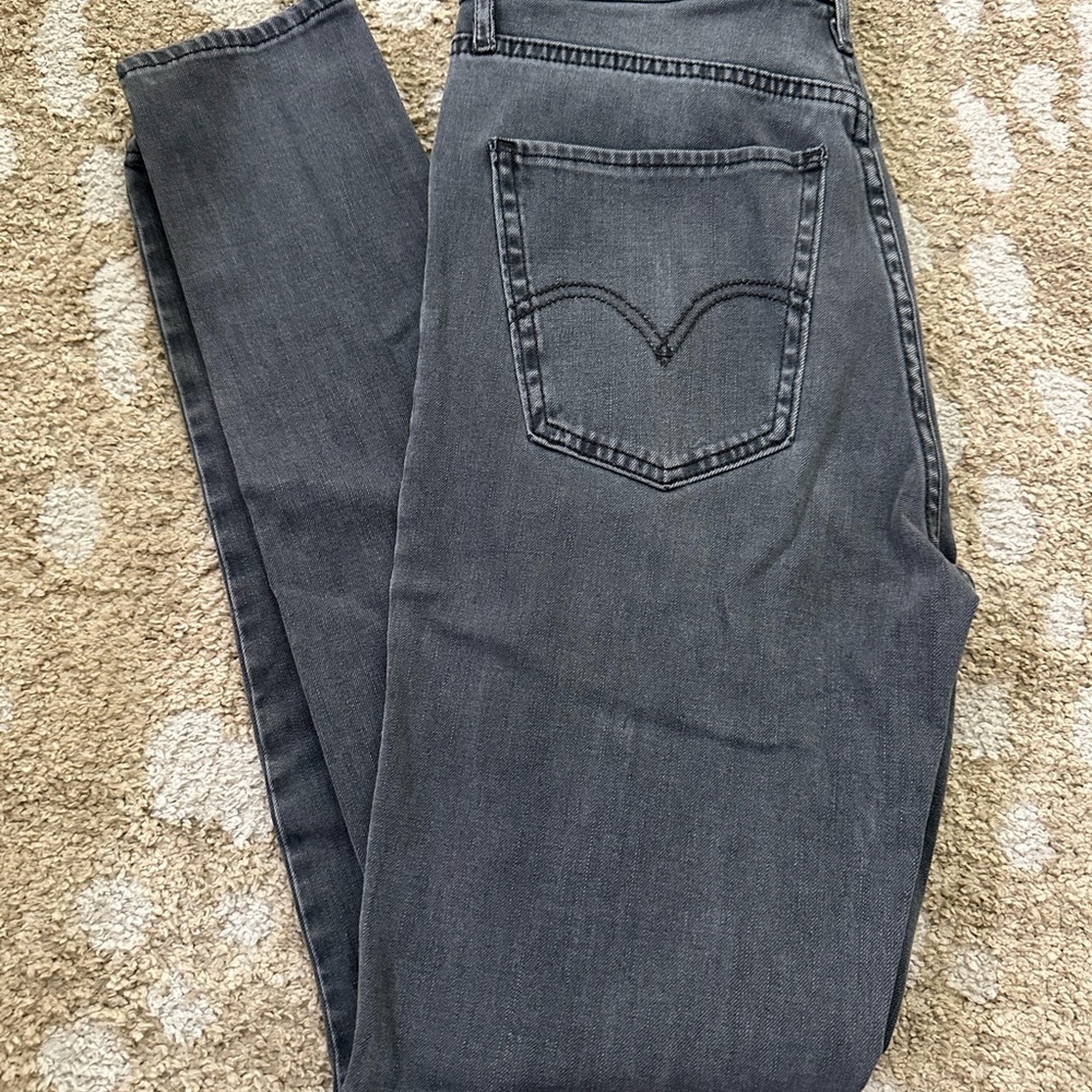 Levi's Women's Charcoal Skinny Jeans